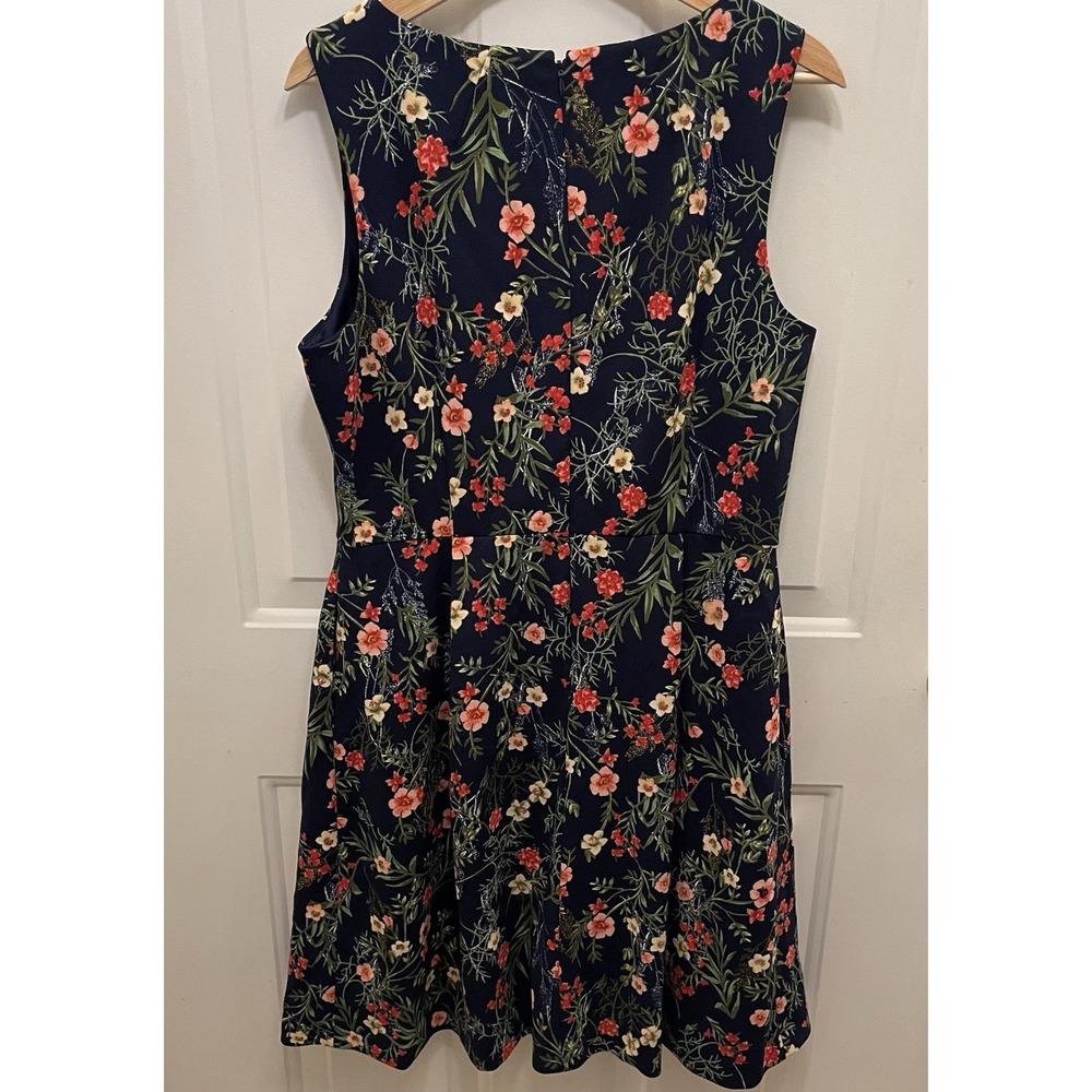 Tahari Arthur S‎ Levine Women's Size 12 Navy Floral Lined Fit & Flare Dress - Picture 7 of 9